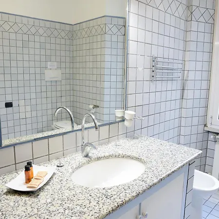 Frühstückspension Gh Colosseum 4*