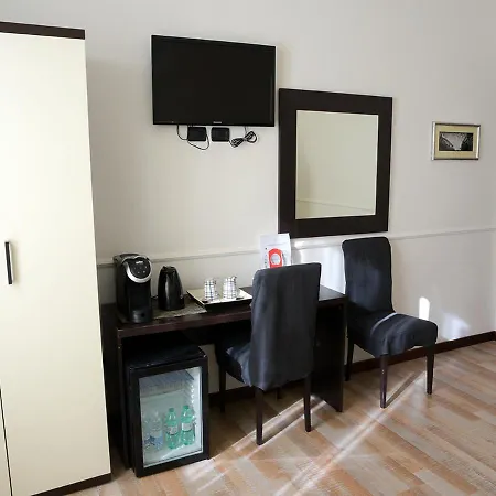 Frühstückspension Gh Colosseum 4*