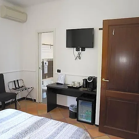 Gh Colosseum Bed & Breakfast 4*