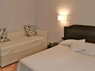 Frühstückspension Gh Colosseum 4*