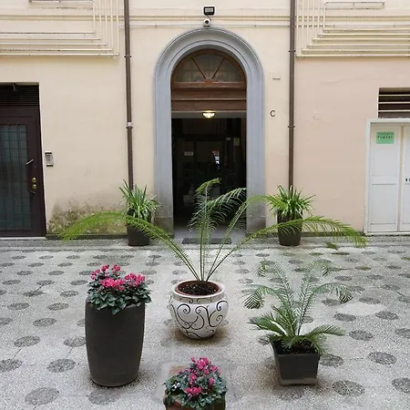 Panzió Gh Colosseum